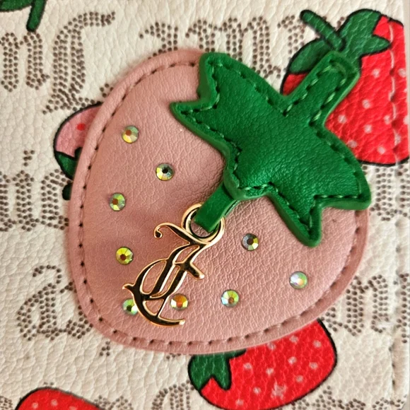 Juicy Couture White & Pink "Freshly Picked" Zip Around Wallet 🍓 - Picture 5 of 5